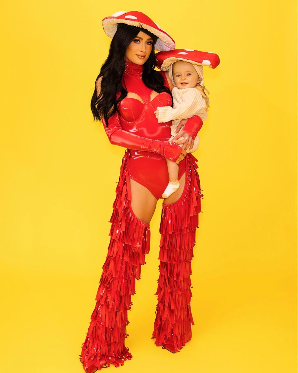 Paris Hilton Has a Ton of Fungi With Family in Katy Perry-Inspired Halloween Outfits 627