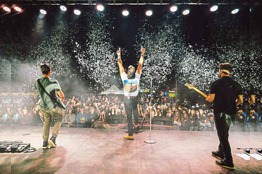 Russell Dickerson Loves to Facetime His Wife and Son Before Playing Live Shows 464