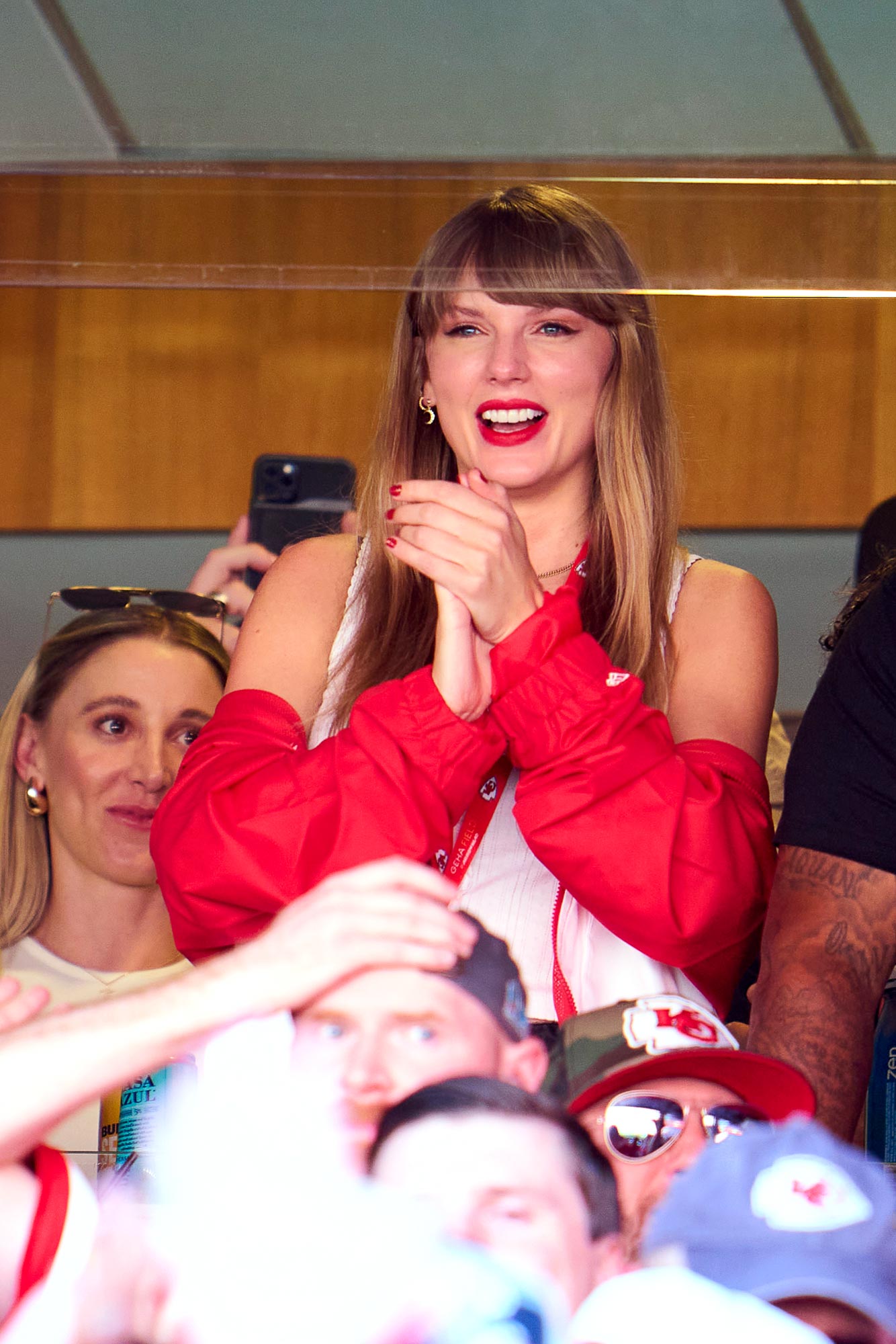 Taylor Swift Added a Dash of Sporty Spice to Her LBD at the Chiefs Game