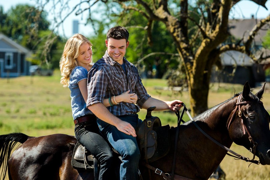 Things You ll Find in (Almost) Every Fall Hallmark Channel Movie — Luckily Pumpkins 374