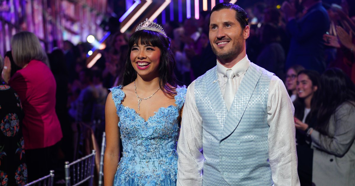 Xochitl Gomez Says Shes Great After Apparent Injury During ‘Dancing With the Stars Monster Night