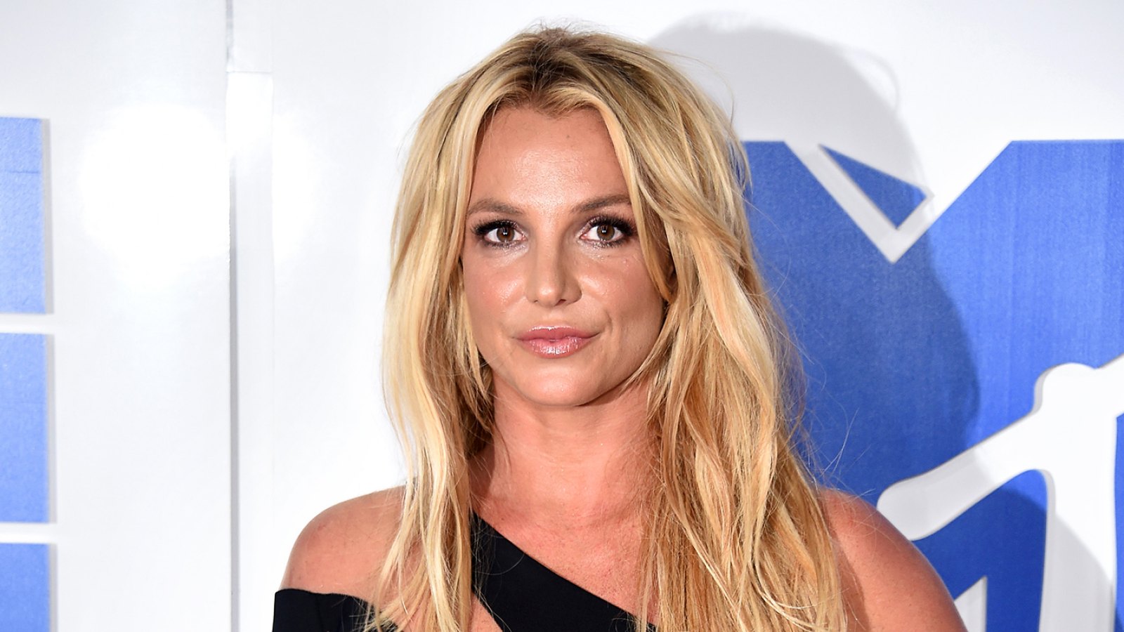 Britney Spears Fined for Driving Without Her License and Proof of Insurance
