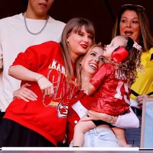 Taylor Swift Attends Travis Kelce’s Kansas City Chiefs Game Against the Los Angeles Chargers