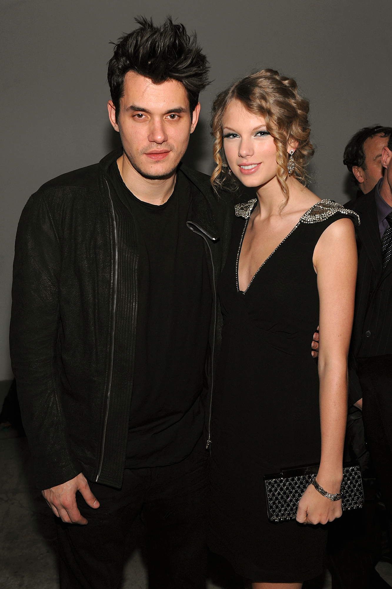 Unraveling the Hidden Meanings: Celebrity References in Taylor Swift's Song Lyrics