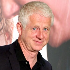 ‘Love Actually’ Director Richard Curtis Says Film’s Fat-Shaming Jokes No ‘Longer Funny’