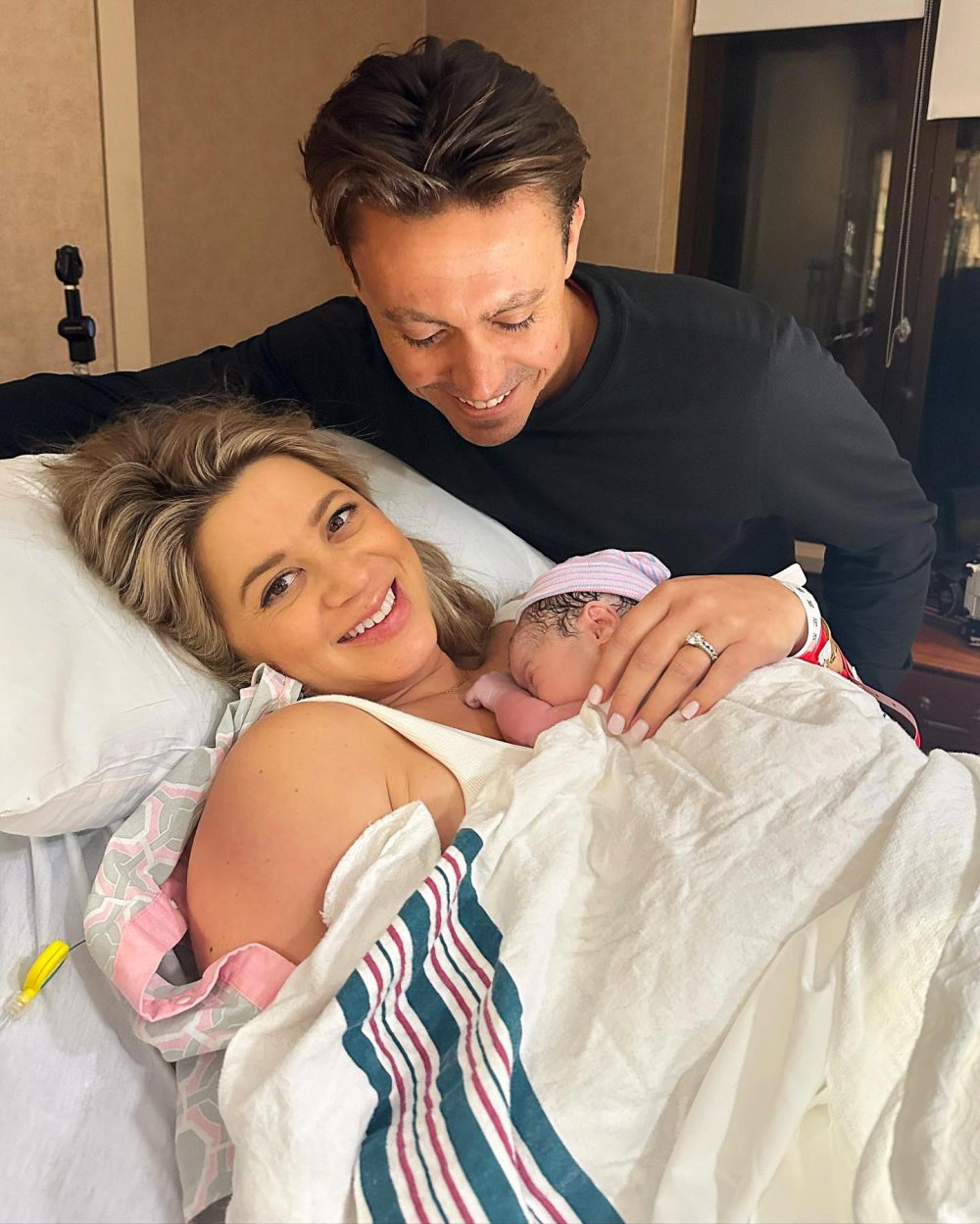 Bachelor Nation s Lesley Murphy Gives Birth Welcomes Baby No. 2 With Husband Alex Kavanagh 173