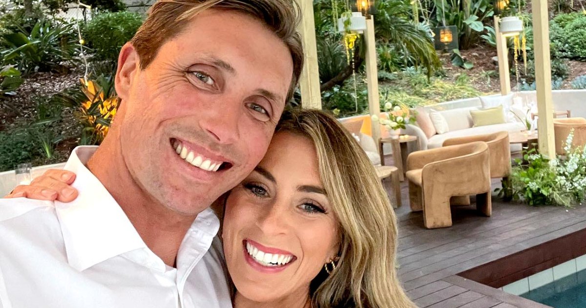 Bachelor’s Tenley Molzahn Announces She’s Pregnant With Baby No. 2 Bachelor’s Tenley Molzahn Announces She’s Pregnant With Baby No. 2