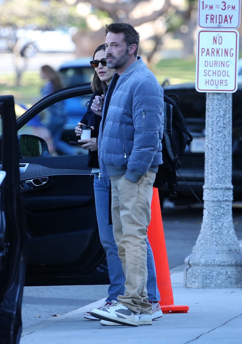 Ben Affleck i Jennifer Garner uśmiechają się podczas wspólnej wycieczki do Los Angeles