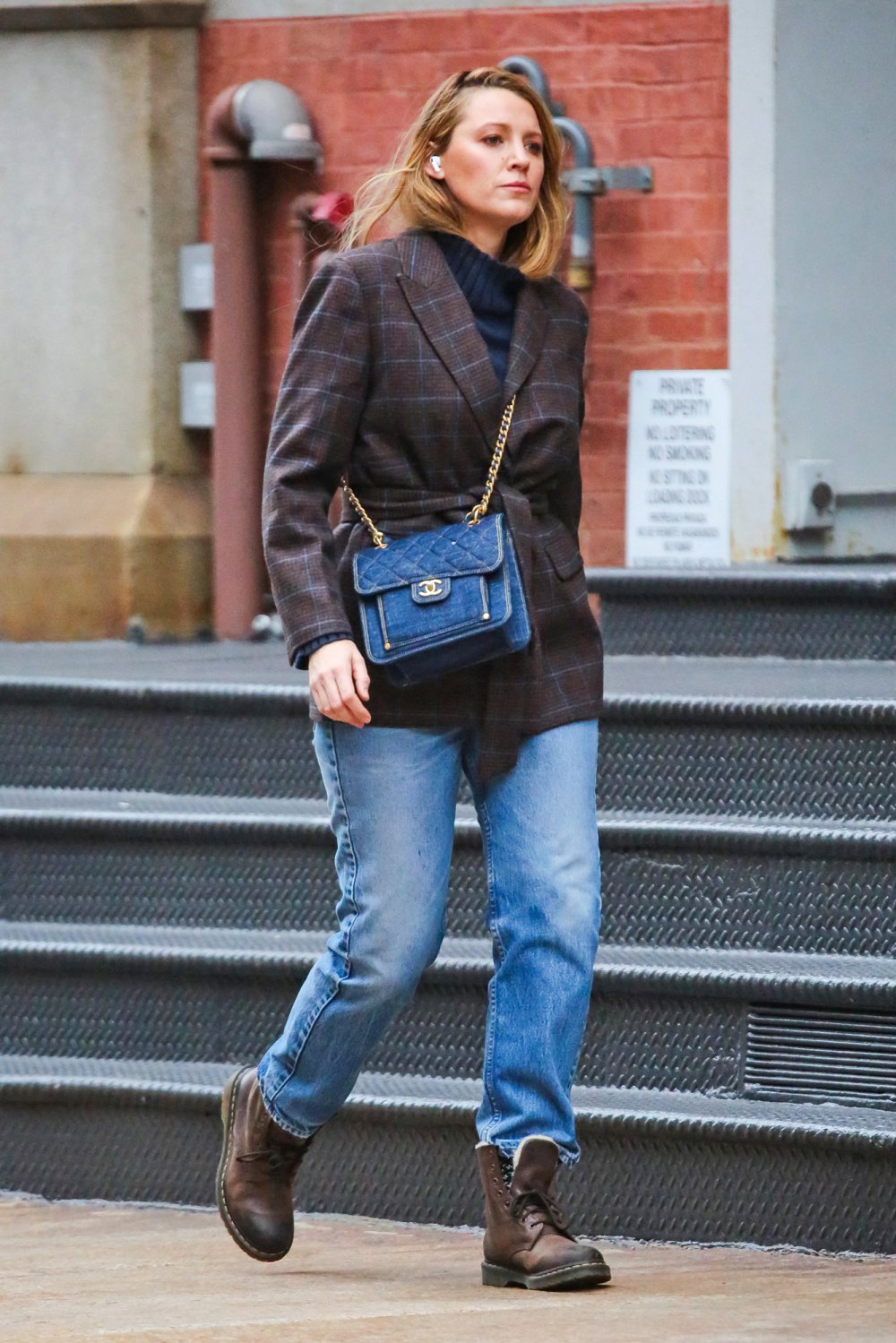 Blake Lively Is Sophisticated and Relaxed in Fall Outfit