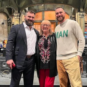 Donna Kelce Shares Her Family s 2023 Thanksgiving Plans — And Why They Won t Be Eating Turkey 269