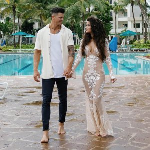 Feature Bachelor in Paradise Mari Pepin and Kenny Braasch Wedding Photos 5
