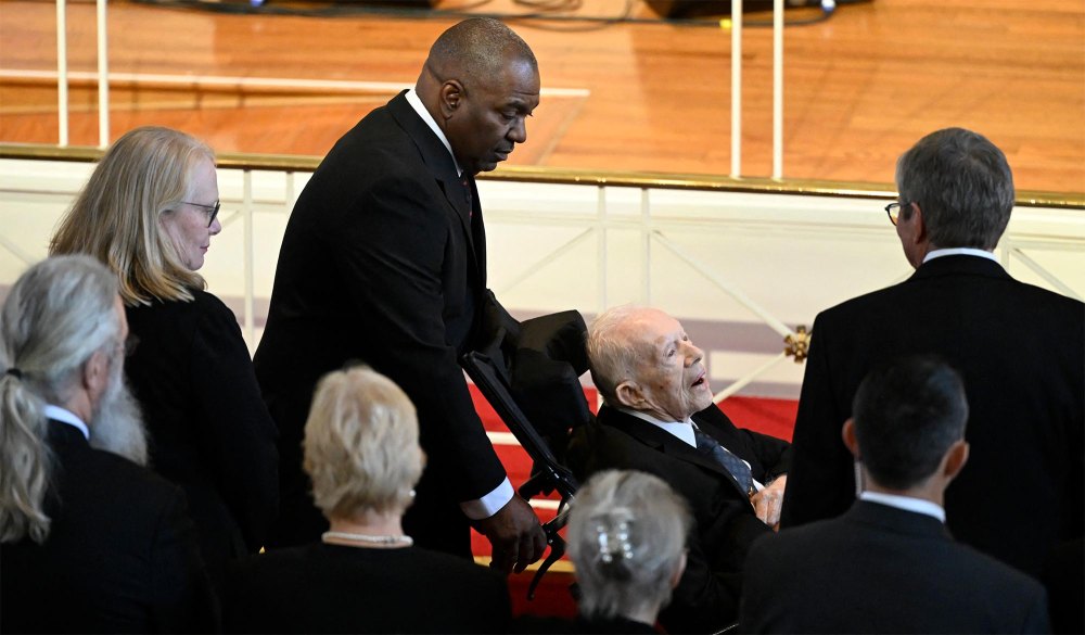 Jimmy Carter Attends Late Wife Rosalynn Carters Memorial Service Amid Hospice Care Treatment