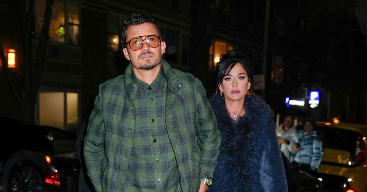 Katy Perry and Orlando Bloom Hold Hands on NYC Date Night Katy Perry and Orlando Bloom Hold Hands on NYC Date Night
