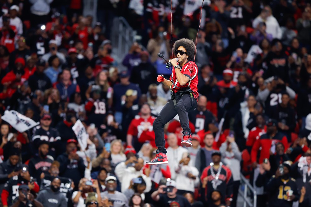 Ludacris Puts the ‘Rap’ in Rappelling While Being Lowered From the Georgia Dome During NLF Game