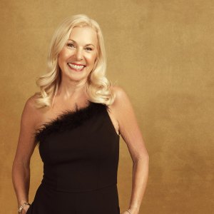 Moment of the Week From The Golden Bachelor Episode 7 Ellen s Tribute to Roberta 453