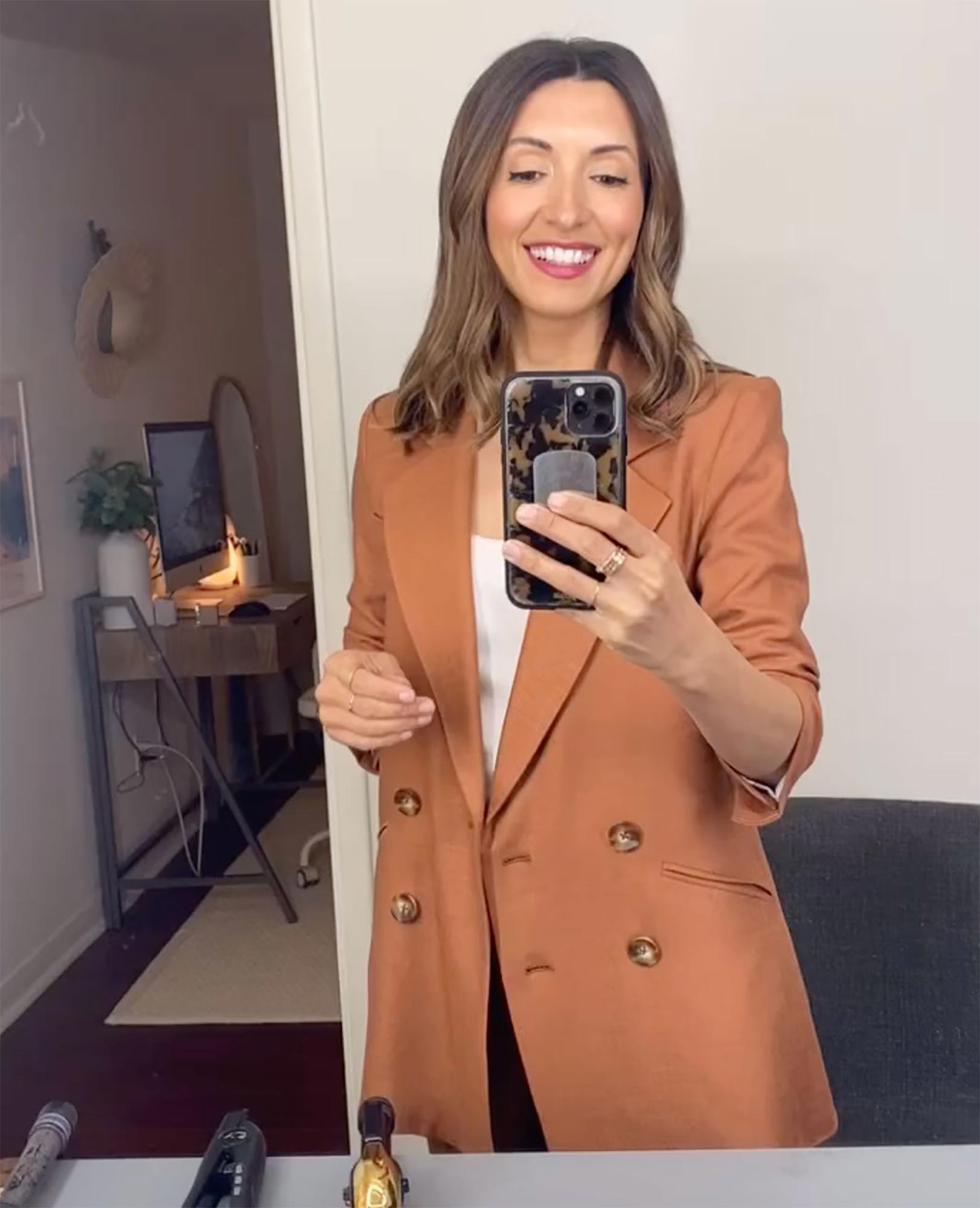 Exclusive Sneak Peeks: Celebrities Capture On-Set Moments as Production Resumes After Strike