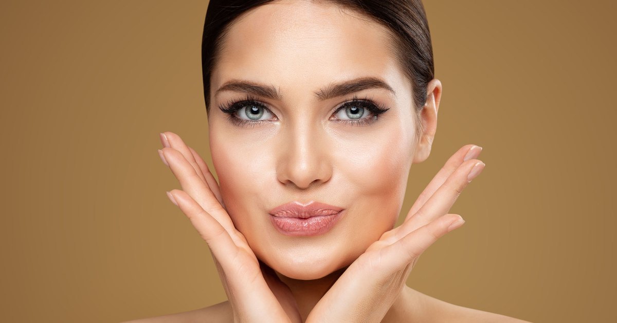 My Secret to Plush, Glossy Lips? This Under-the-Radar Plumping Gloss Balm My Secret to Plush, Glossy Lips? This Under-the-Radar Plumping Gloss Balm
