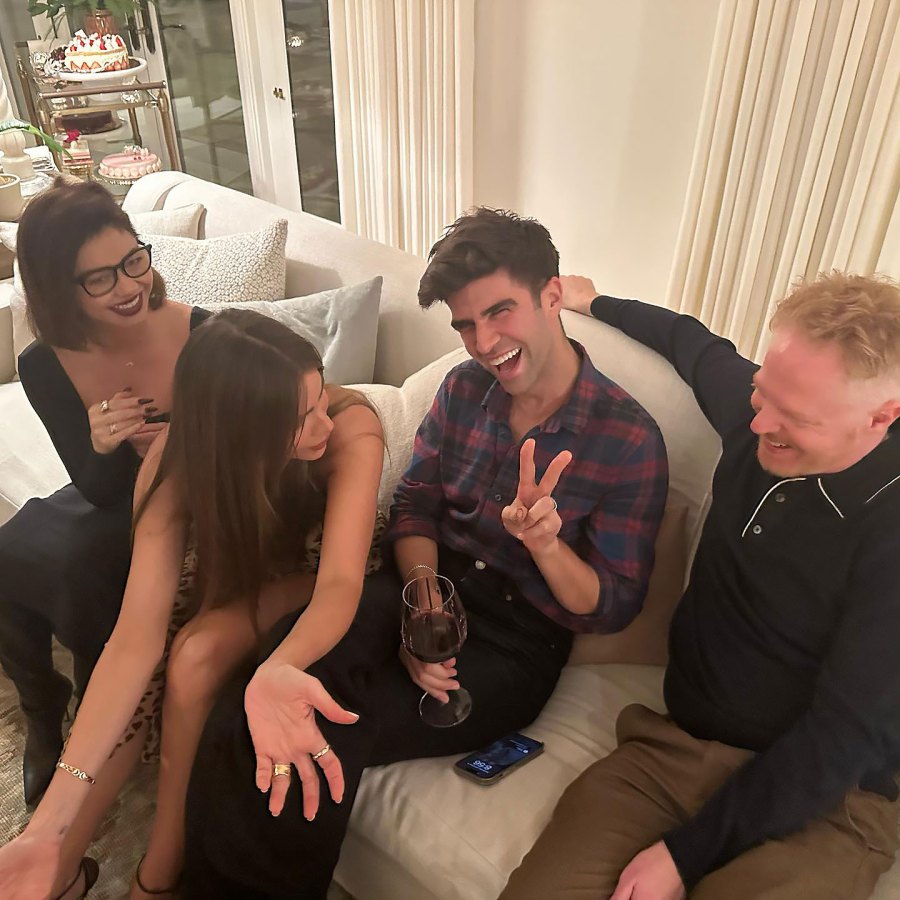 Sofia Vergara Shares Glimpse of Modern Family Reunion 5