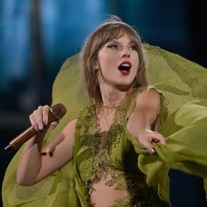 Taylor Swift Is A Witch Never Beating The Sorcery Allegations