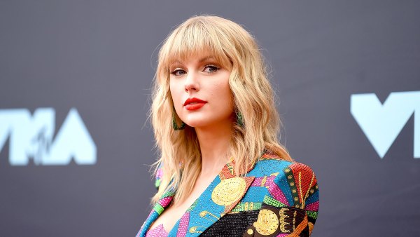 Taylor Swift Pauses Concert to Tell Fans to Stop Throwing Objects on Stage: It ‘Freaks Me out