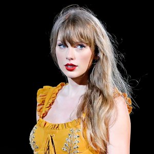 Taylor Swift’s Team 'Reached Out; to Late Fan’s Family After Death, Has Been Leaning on Travis Kelce