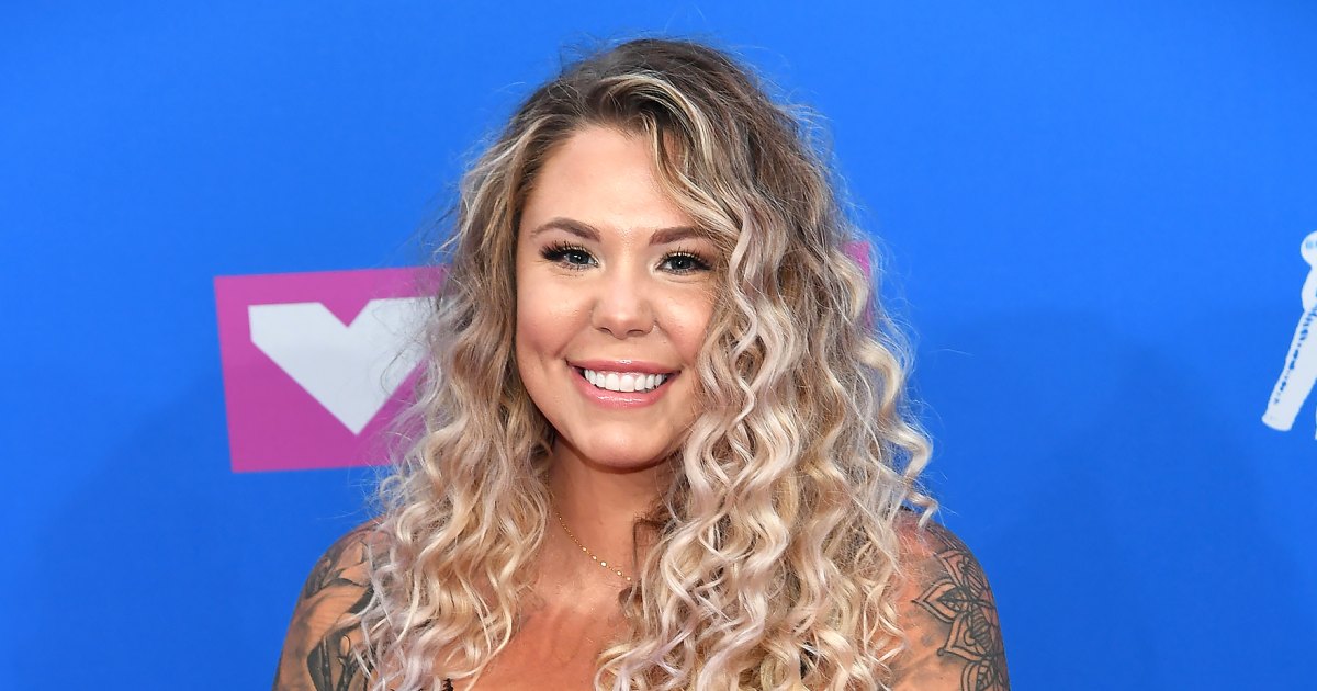 Teen Mom 2s Kailyn Lowry Shares 1st Photo of All 5 Sons Together While Expecting Twins2