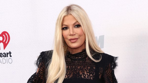 Tori Spelling Spotted Kissing Mystery Man