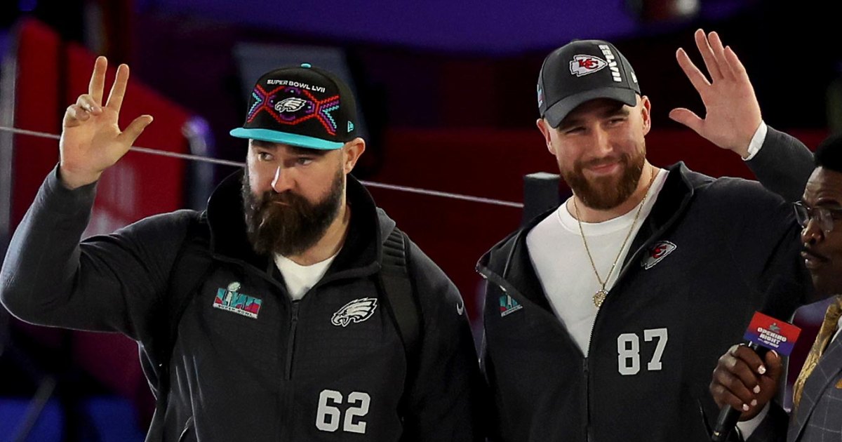 Travis and Jason Kelce Feel Bad Getting Attention When Their NFL Teams Play Against Each Other 286