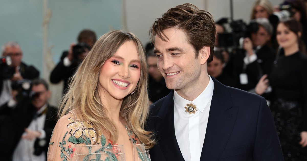Suki Waterhouse Is Pregnant, Expecting 1st Baby With Robert Pattinson Suki Waterhouse Is Pregnant, Expecting 1st Baby With Robert Pattinson