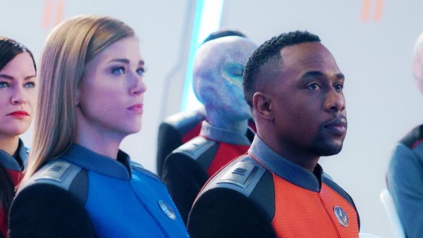 Adrianne Palicki Says The Orville Didn t Provide Steady Income J. Lee Ate Saltines and Gatorade 808