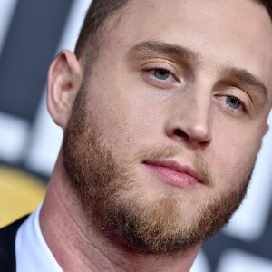 Chet Hanks Ups and Downs Over the Years Addiction Struggles Relationship With Parents and More