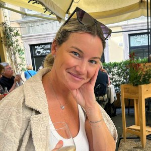 Hannah Ferrier Recalls Hiding Anxiety While Filming Below Deck Med I Lost 22 Pounds in 6 Weeks 799
