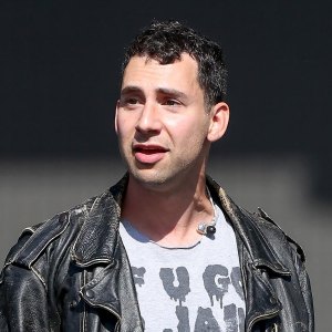 Jack Antonoff Recalls the Hardest Part of Making ‘1989 (Taylor’s Version)’: It’s A ‘Weird, Messy Symphony’