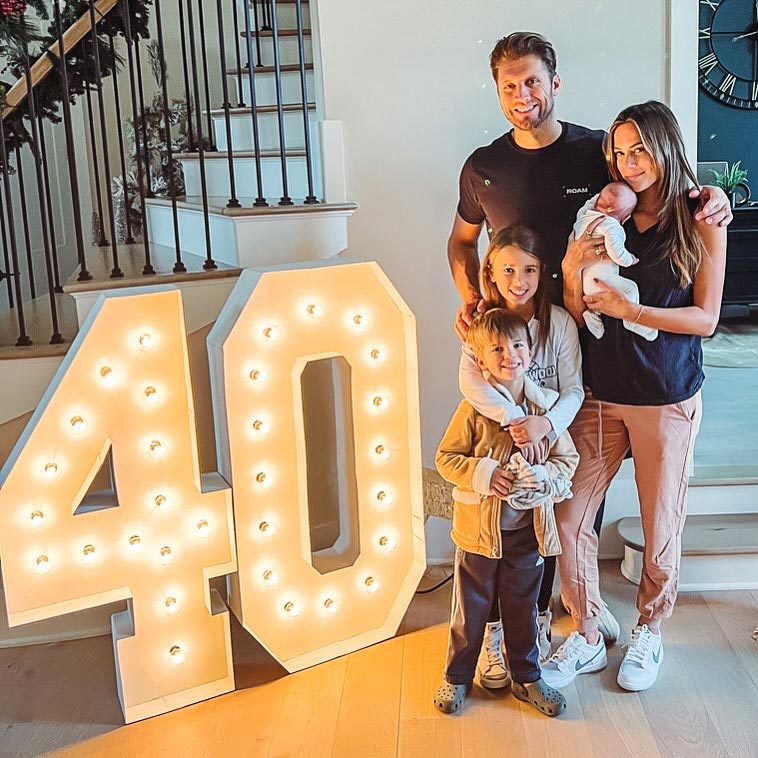 Jana Kramer Came to Slay at Her 40th Birthday Bash — And Made Us Question How She Just Had a Baby 898 906