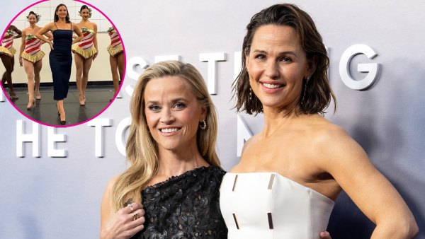 Jennifer Garner Sent Pal Reese Witherspoon A Christmas Video Dancing With Rockettes