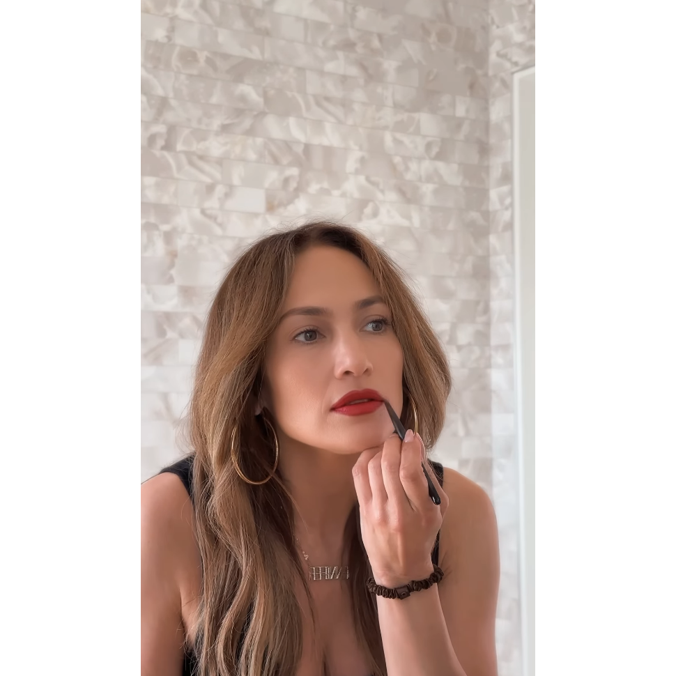Jennifer Lopez Gives Red Lip Tutorial and Cites Taylor Swift as Inspo