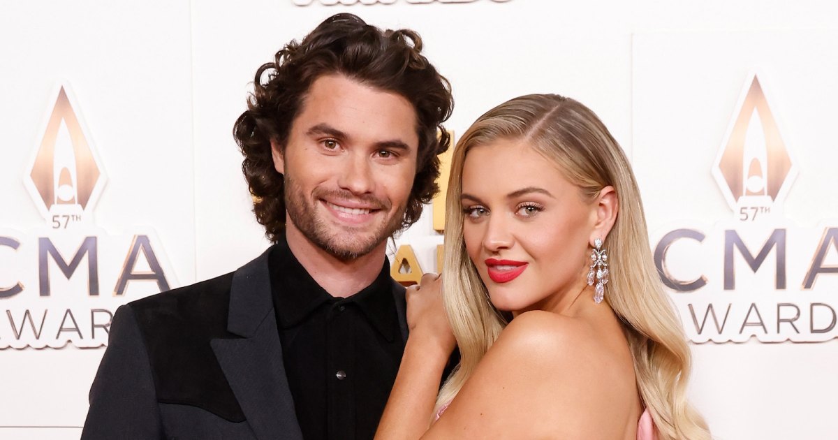 Kelsea Ballerini and Chase Stokes Are Horny for Christmas