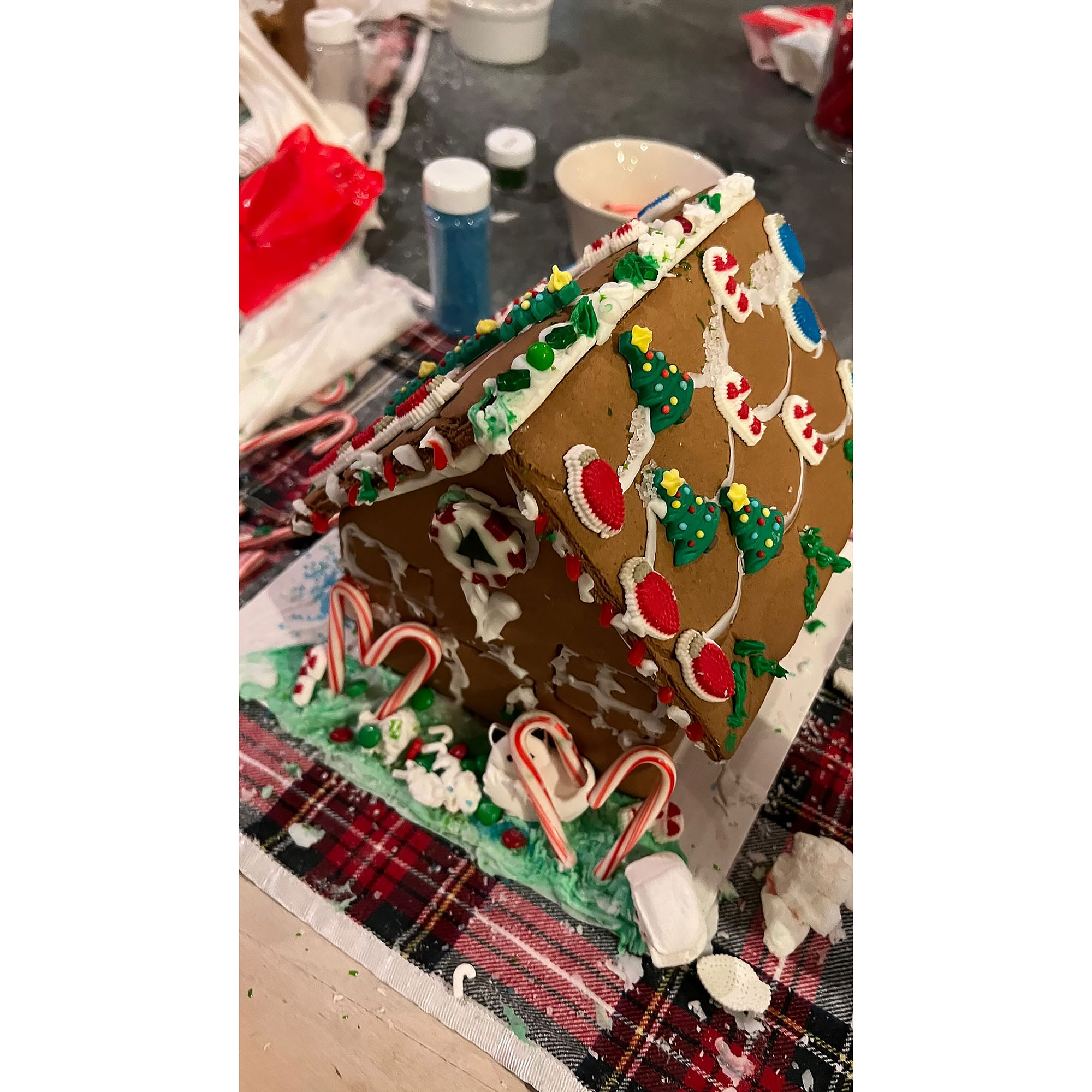 2023 Kardashian-Jenners Holiday Extravaganza: Christmas Trees, Lights, and Beyond