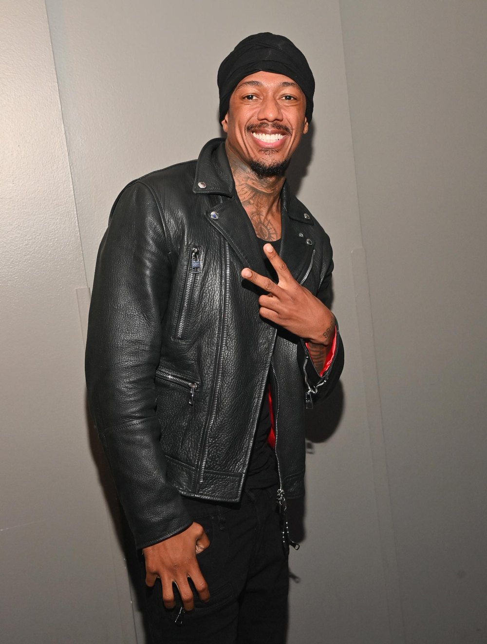 Nick Cannon Honors Late Son Zen by Dressing Up As Santa for Visit to Children s Hospital 612