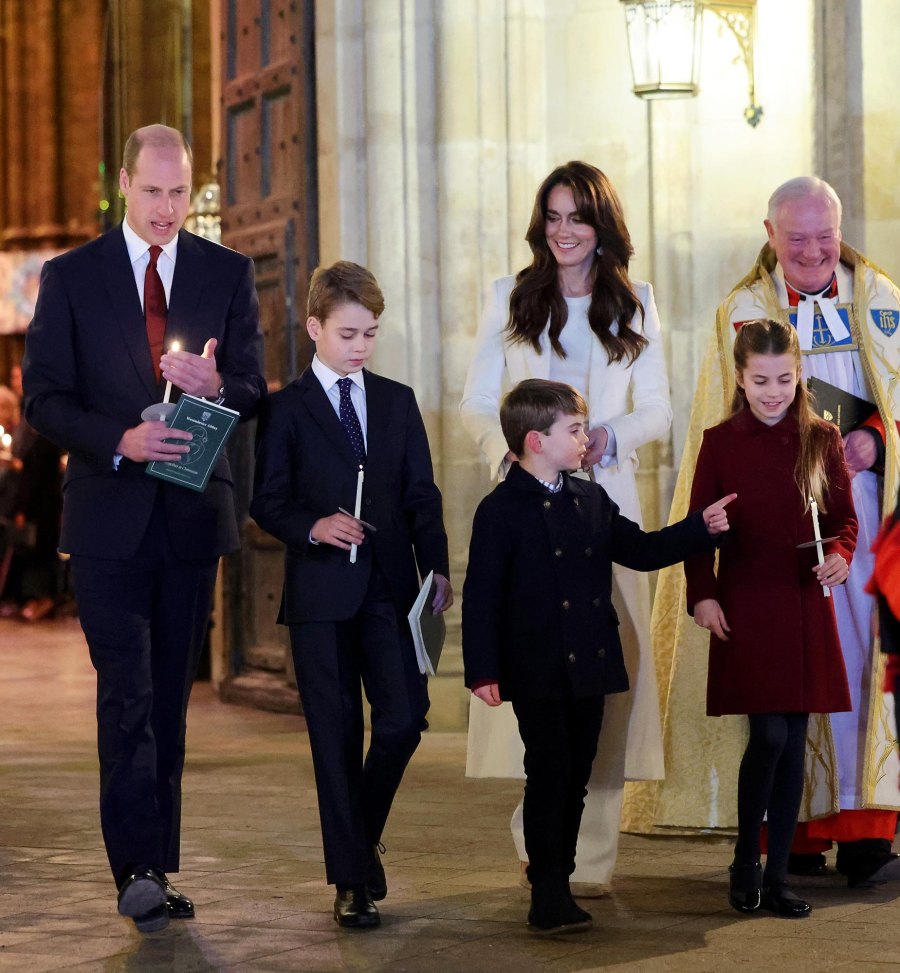 Prince William and Kate Middleton Get in Festive Spirit With All 3 Kids at Royal Christmas Concert 028