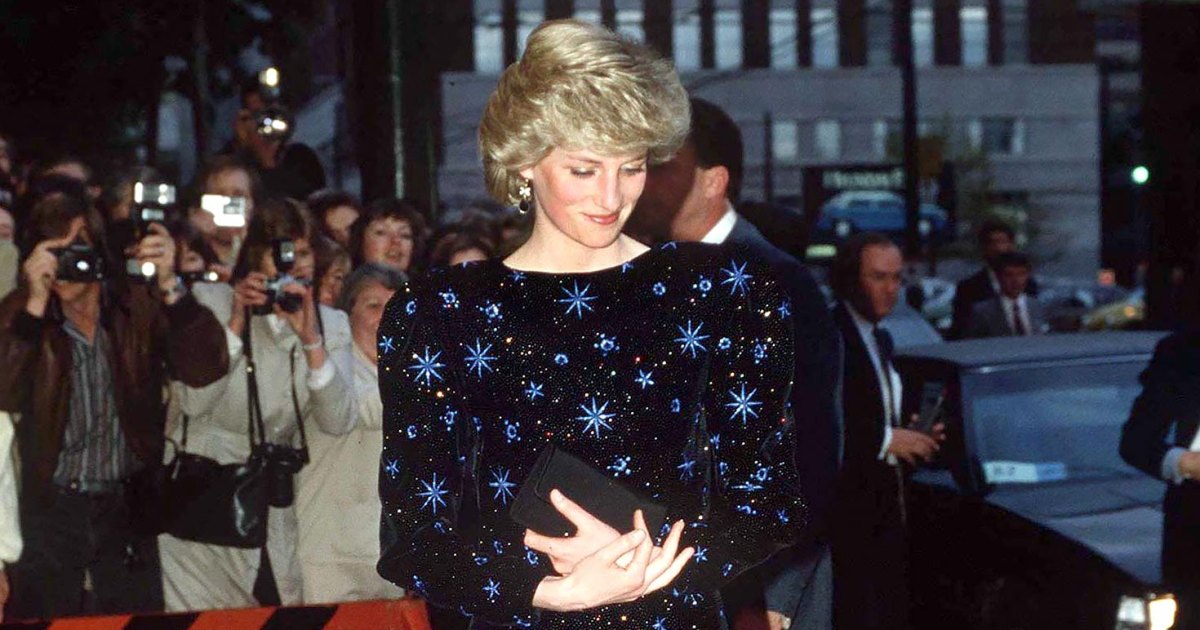 princess diana dress sells for record $1.1 million at auction Princess Diana dress sells for record $1.1-million at auction