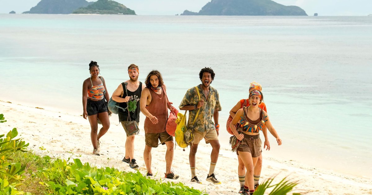 Survivor 45s Austin Li Coon and Dee Valladares Talk About a Potential Island Showmance 1st Look2