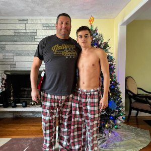 Survivor Alum Brett LaBelle Mistaken for Boyfriend Chris Stanley s Father While Xmas Tree Shopping 919
