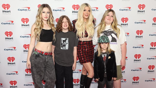 Tori Spelling and 4 Youngest Kids Are All Smiles at Jingle Ball After Dean McDermott Estrangement