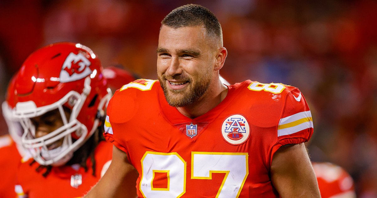 Travis Kelce Says Taylor Swifts Brother Austin Made Him Feel Like a Child With Christmas Gift Main