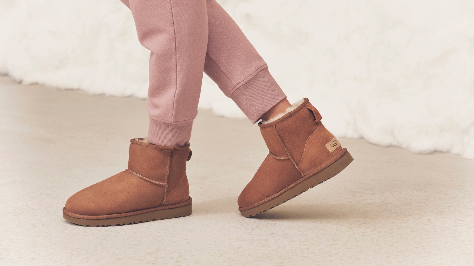 17 Pants to Wear With Ugg Boots: Stylish and Functional