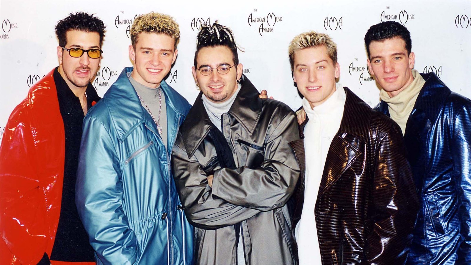Why NSync s Merry Christmas Happy Holidays Is Every 90s Kids Anthem in December