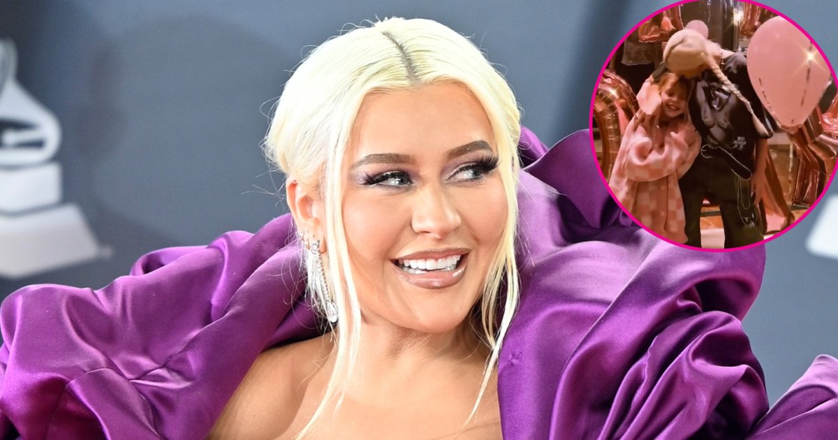 Christina Aguilera Rings in 43rd Birthday in Vegas With Daughter Summer Christina Aguilera Rings in 43rd Birthday in Vegas With Daughter Summer
