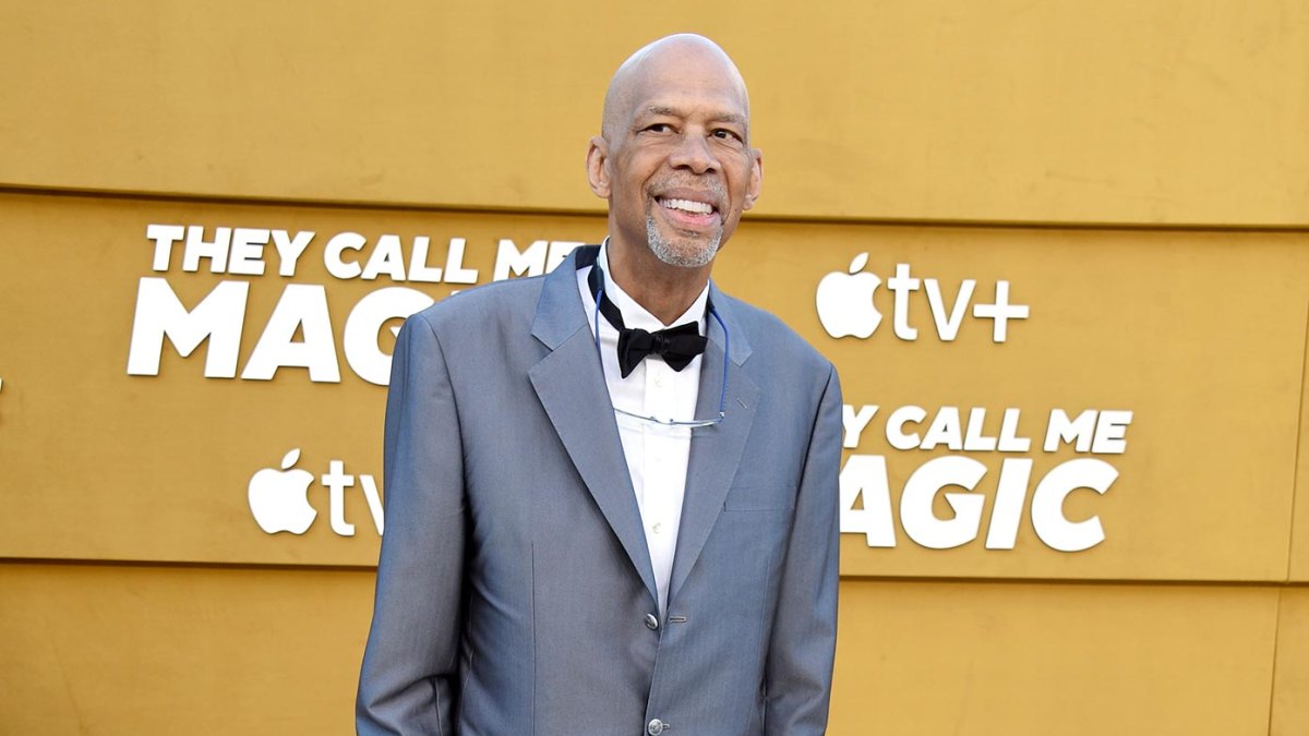 Los Angeles Lakers Legend Kareem Abdul-Jabbar Suffers Accidental Fall Causing Broken Hip