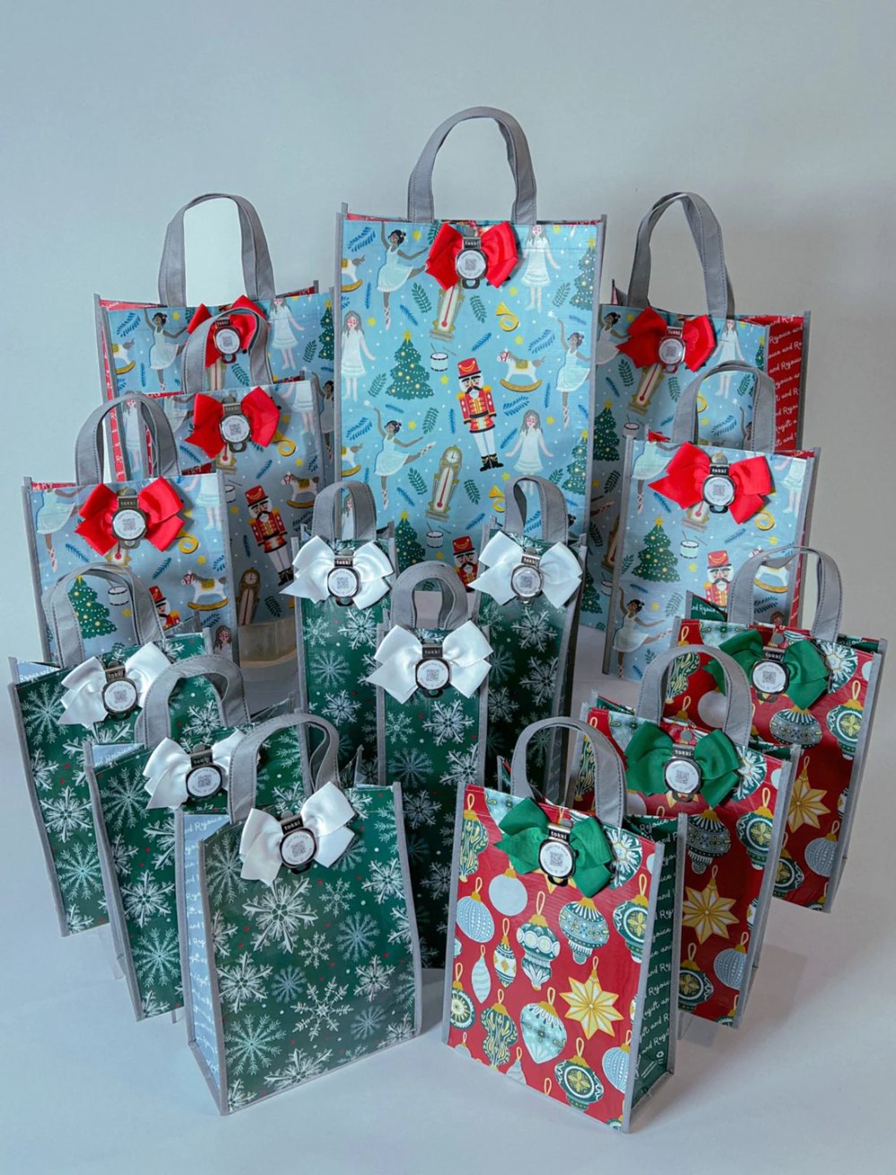 Tokki Everything Under the Tree Gift Bag Bundle